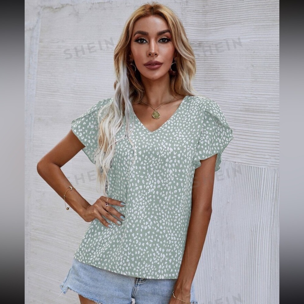 SHEIN Leopard Petal Sleeve Top‎ Sage Green White V-Neck Blouse Large NWOT